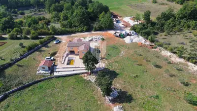 House 190 m², Svetvinčenat - peaceful location in greenery - 17