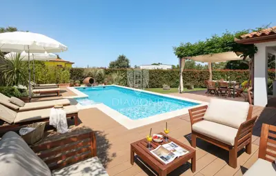 Kuća 330 m², Poreč - bazen i mirna lokacija - 3