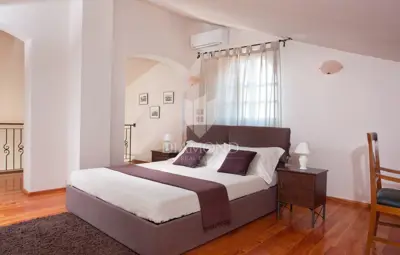 Kuća 330 m², Poreč - bazen i mirna lokacija - 17