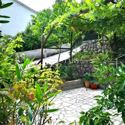 Etaža kuće 90 m², Oprić - pogled na more i bazen - 2