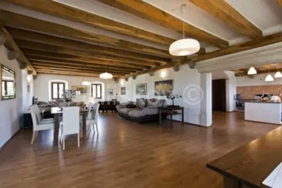 Vile 850 m², Višnjan - tradicija i elegancija - 6