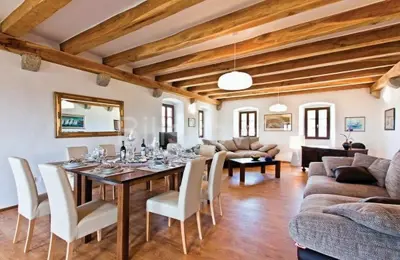 Vile 850 m², Višnjan - tradicija i elegancija - 4