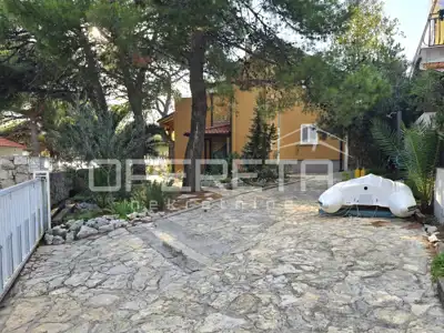 Kuća, Grebaštica, prvi red do mora i vez za brod - 3