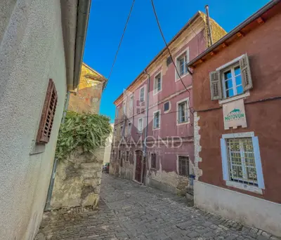 House 550 m², Motovun - center of the old town core