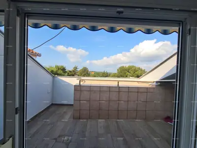 Ausgezeichnete Gelegenheit! Verkauf einer Wohnung in Top-Lage, Medulin! Fünf Minuten gemütlicher Spaziergang zum Meer und zu den Stränden. U - 2
