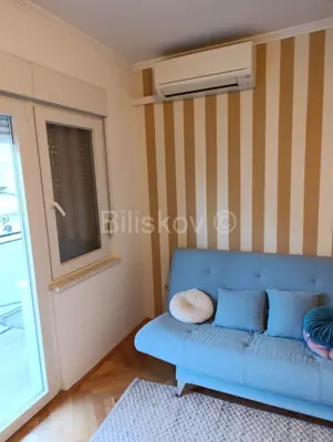 Stan 70 m², Trogir blizu centra, 2 spavaće sobe i lođa - 7