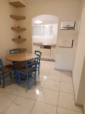 Stan 70 m², Trogir blizu centra, 2 spavaće sobe i lođa - 2