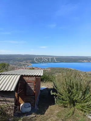 Land 7,428 m², Gornji Karin - green zone and access road - 7