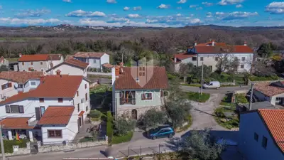 Buje, Umgebung, freistehendes Haus mit Meerblick!
