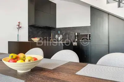 Kaštelir, luksuzna vila, bazen - 16