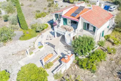 Haus in Alleinlage mit Meerblick - 2