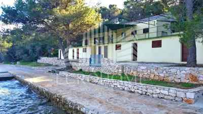 Commercial building 418 m², Sali - by the sea in Telašćica Nature Park - 4