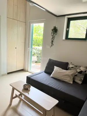 Kuća u nizu 34 m², Kaštel Lukšić - vrt i 2 parkirna mjesta - 6