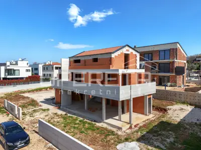 House for sale in Poreč, 215 m² - 2