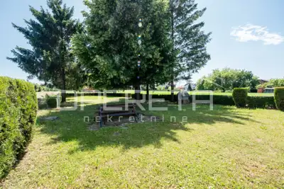 Kuća 385 m², Odra - Nova cesta, garaža za 2 auta - 17