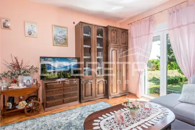 Kuća 385 m², Odra - Nova cesta, garaža za 2 auta - 4