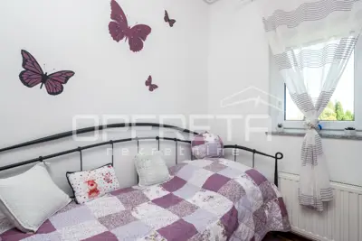 Kuća 385 m², Odra - Nova cesta, garaža za 2 auta - 7