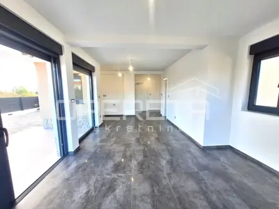 Apartment for sale in Murter, 91 m² - 3