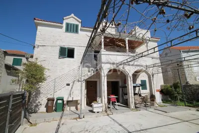 Sale, Čiovo, Slatine, stone house with apartments - 2