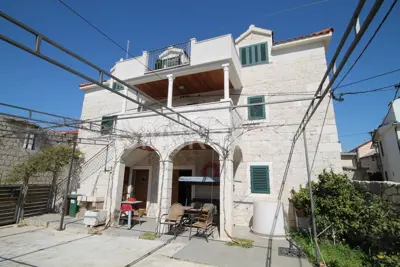 Čiovo, Slatine, kamena kuća s apartmanima - 4