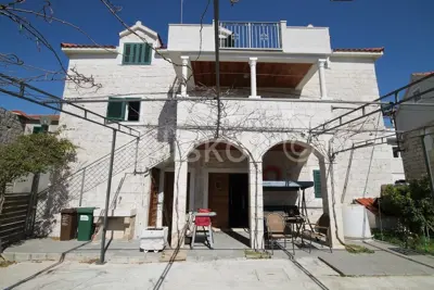 Čiovo, Slatine, kamena kuća s apartmanima - 3