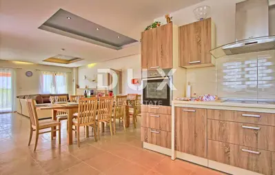 Haus 294 m², Svetvinčenat - Pool und Garten - 20