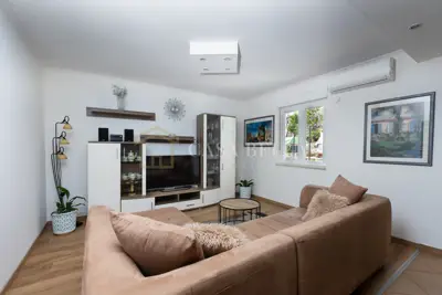 Stan 82 m², Škurinje, Rijeka - pogled na grad i dvije terase