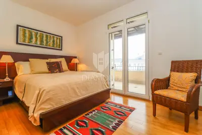 Apartment 86 m², Valdebek, Pula - 2 bedrooms and 3 balconies - 5