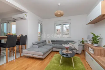 Stan 80 m², Okrug Gornji na Čiovu, 350 m od mora - 3