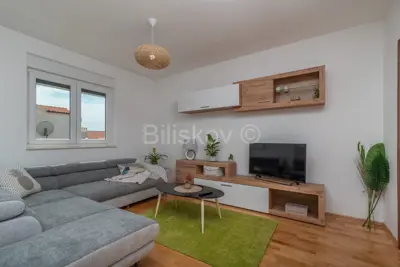 Stan 80 m², Okrug Gornji na Čiovu, 350 m od mora - 2