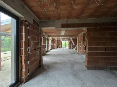 Haus zum Kauf in Tinjan, 156 m² - 11