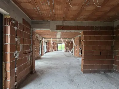 Haus zum Kauf in Tinjan, 156 m² - 10