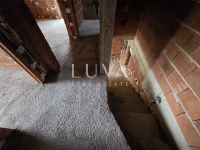 Haus zum Kauf in Tinjan, 156 m² - 12