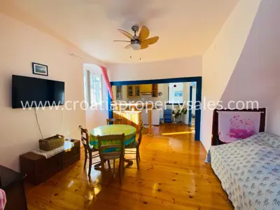 Haus, Brač, 95 m², 295 000 € - 10
