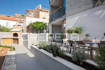House, Komiža, Otok Vis - modern house with three apartments - 6