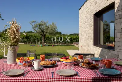 Haus zum Kauf in Poreč, 270 m² - 8