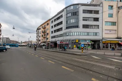 Wohnung 42 m², Kvaternikov trg, frequentierte Lage