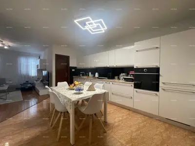 House 205 m², Rovinj center, 50 m from the sea and sea view - 3