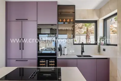 Villa 618 m², Split - luxuriöser Neubau mit Aussicht - 3