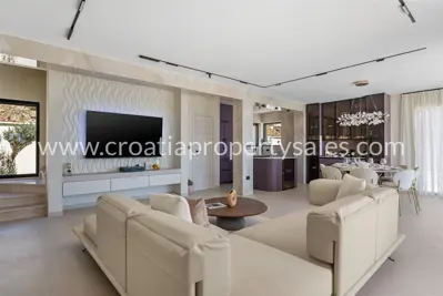 Villa 618 m², Split - luxuriöser Neubau mit Aussicht - 11