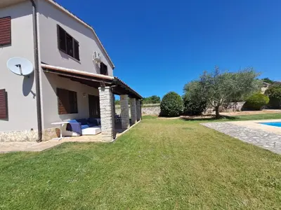 Haus zum Kauf in Sveti Lovreč, 313,5 m² - 7