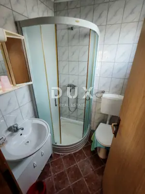 Haus 200 m², Vir - 5 Apartments und 2 überdachte Terrassen - 19