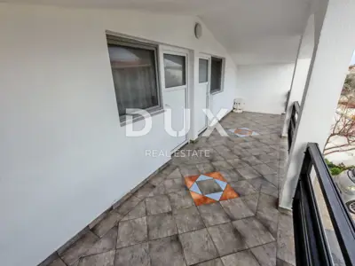 Haus 200 m², Vir - 5 Apartments und 2 überdachte Terrassen - 20