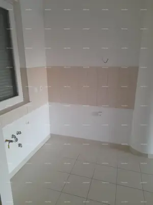 Stan 83 m², Pula Centar - garažno parkirno mjesto i spremište - 5