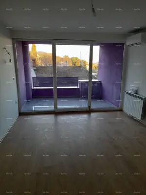Stan 83 m², Pula Centar - garažno parkirno mjesto i spremište