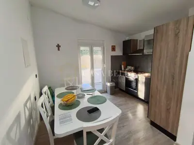 Stan na Rabu, Kampor - namješten i novouređen - 6