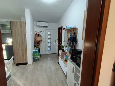 Stan na Rabu, Kampor - namješten i novouređen - 7