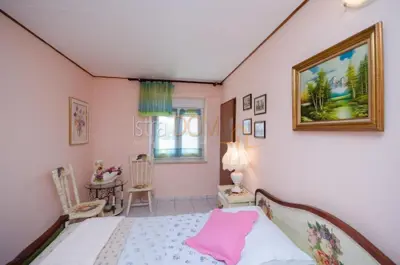 Kamena kuća u Raklju, 2 etaže i uređeno dvorište - 10