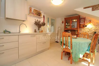 Kuća 200 m², Labin okolica - nadomak mora i zelenilo - 8