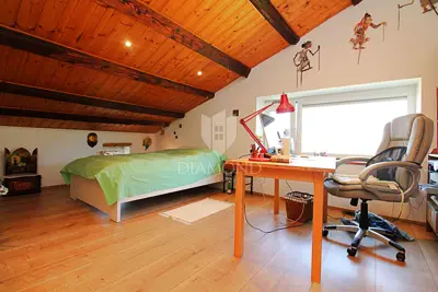 Kuća 200 m², Labin okolica - nadomak mora i zelenilo - 13